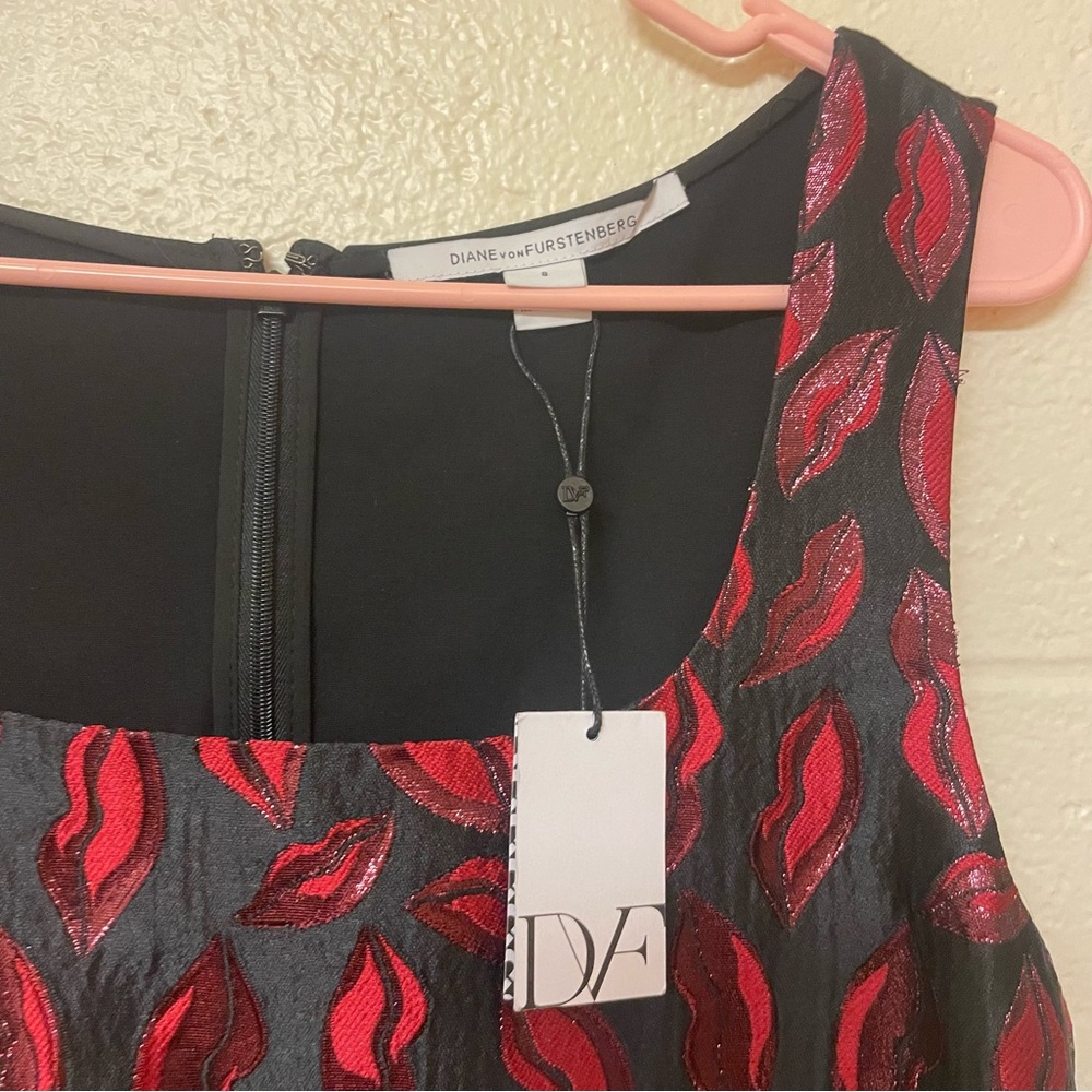 Diane Von Furstenberg Fit and Flare Jacquard Dress Size 8 - Picture 8 of 9